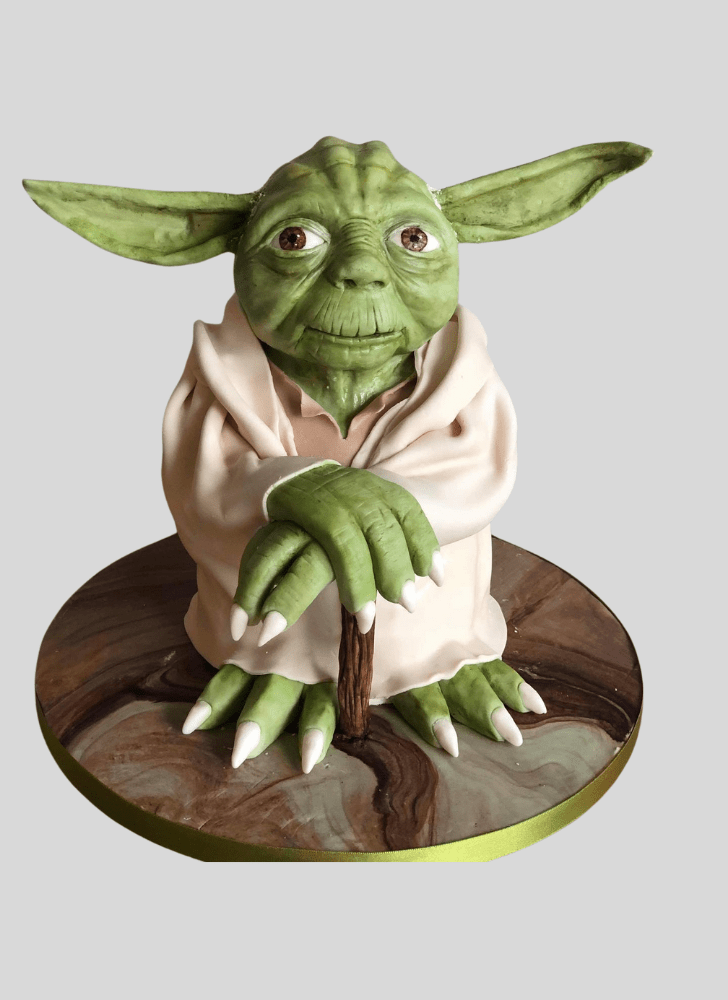 Comely Yoda Cake