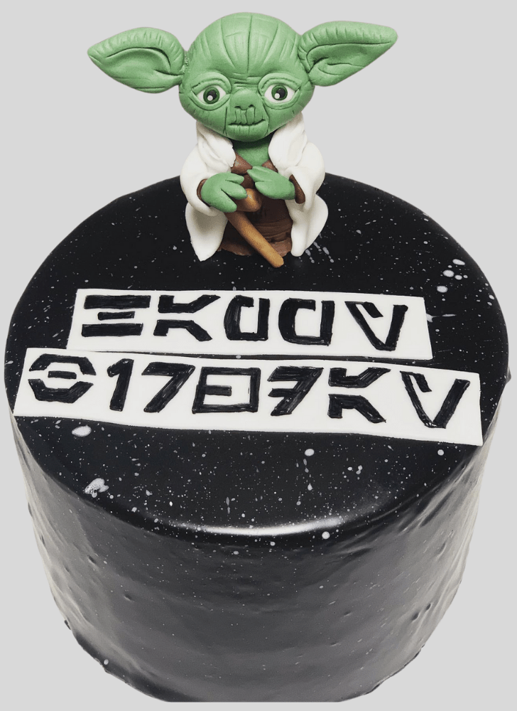 Splendid Yoda Cake