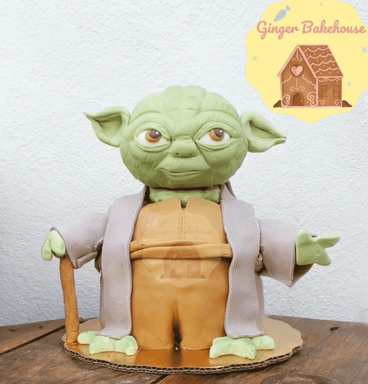 Comely Yoda Cake