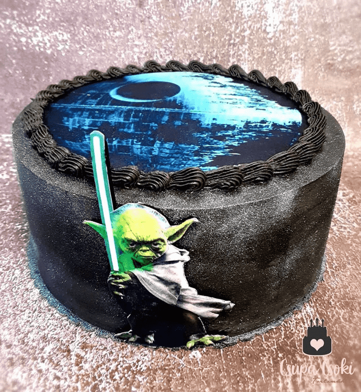 Delightful Yoda Cake