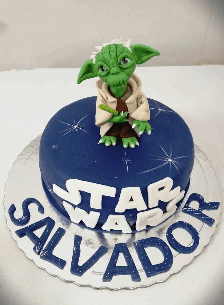 Enthralling Yoda Cake