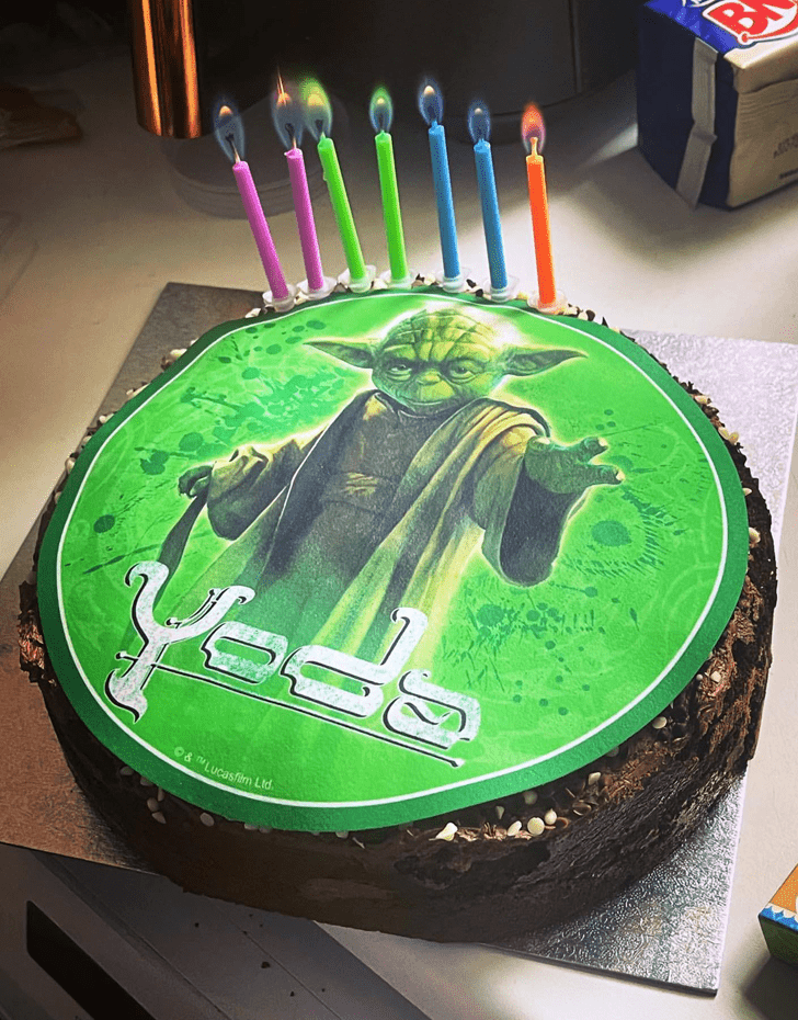 Pleasing Yoda Cake