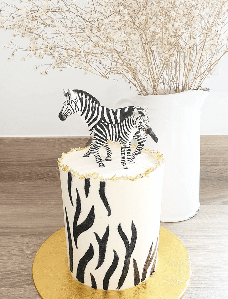 Pretty Zebra Cake
